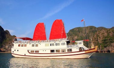 Enjoy Cruising in Thành phố Hạ Long, Vietnam on Sun Legend Passenger Boat