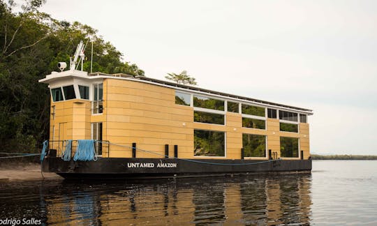 Profitez d'une expérience de navigation unique en Amazonas, au Brésil !