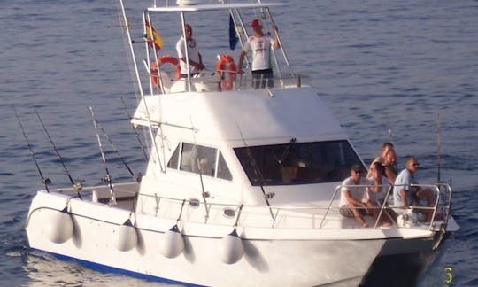 Location de yacht de pêche sportive de 39 pieds en Espagne