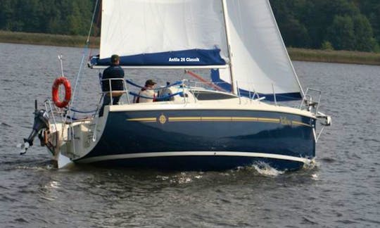 Belarus - travel on the Braslaw lakes on the yacht Antil 26cl Traveler