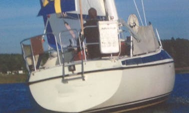 Location de voile sur un voilier Maxi 95s de 31 pieds à Kristinehamn, en Suède