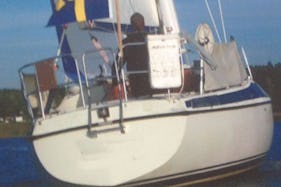Sailing Charter On 31' Maxi 95s Sailboat In Kristinehamn, Sweden