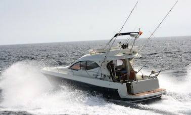 Motor Yacht Rental in Puerto de la Estaca