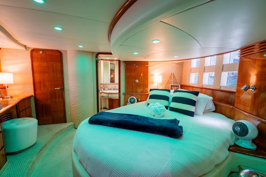 Azimut de luxo 70' para desfrutar de Miami a partir da água