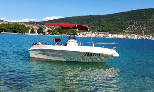 Enjoy the Beautiful Views Around the Island of Cres by boat!