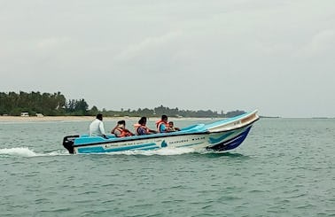 Charter a Dinghy in Irrakkakandi, Sri Lanka