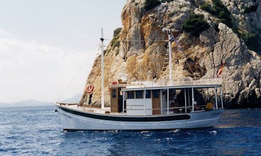 Charter a Schooner in Pollença, Spain