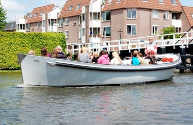 Sloop for 18 people - Boat Hire Kagerplassen and Leiden