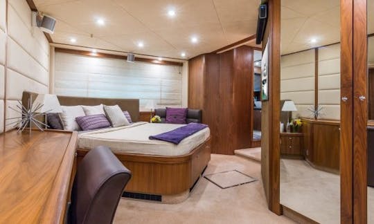 Luxurious and Sleek 70' Sunseeker Power Mega Yacht for 4 or 8 hours! Miami Beach