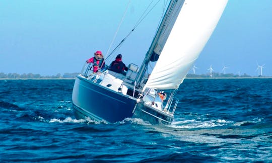 37' Hanse Sailing Yacht - the Blue Lady