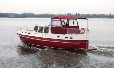 Nautiner 40 AC Boat Chater in Giżycko