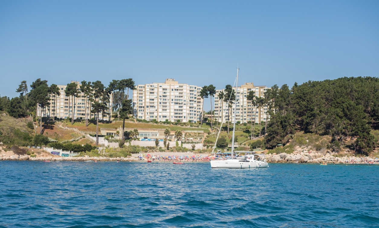 Charter a Cruising Monohull in Algarrobo, Chile (with great Host) |  Getmyboat