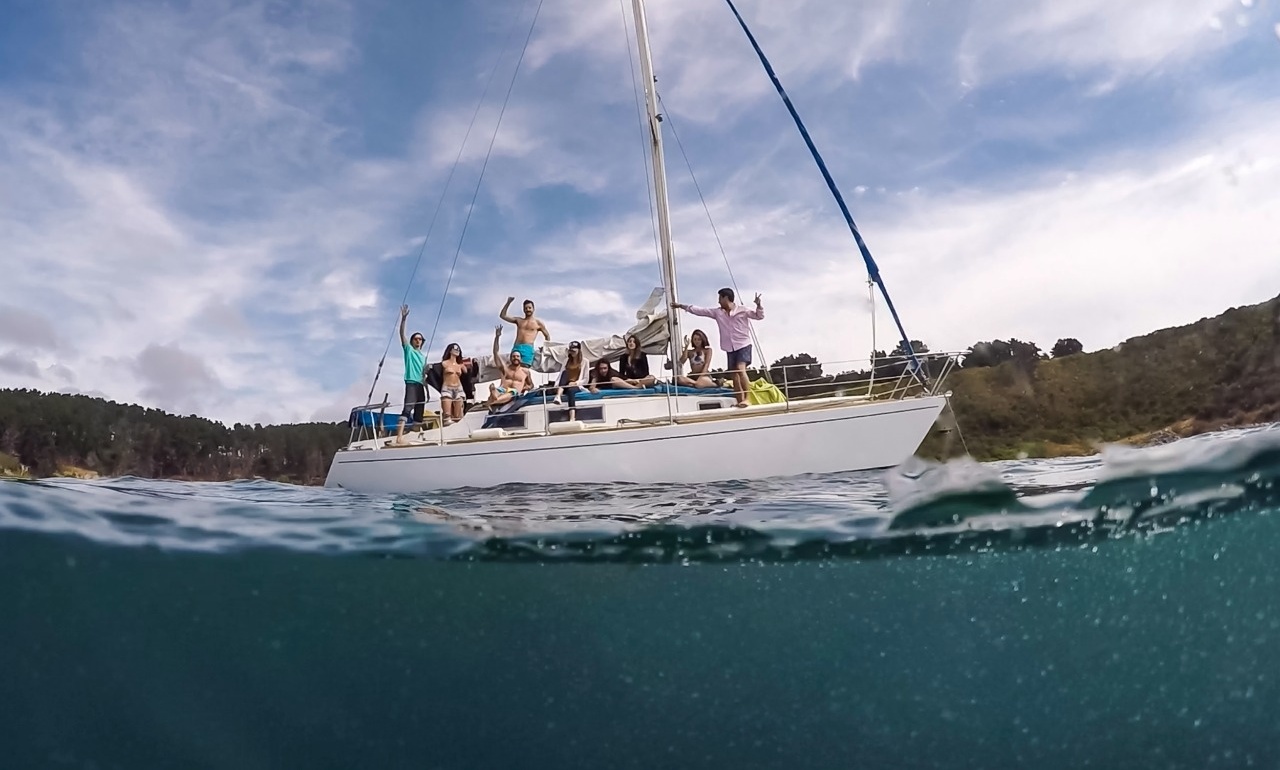 Charter a Cruising Monohull in Algarrobo, Chile (with great Host) |  Getmyboat