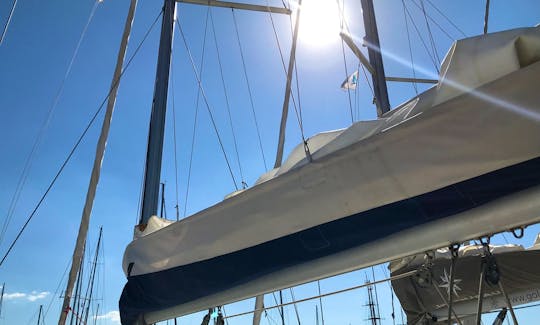 Beneteau Cyclades 50.5 Sailing Yacht in Lefkas Perigiali, Greece to discover the Ionian Islands