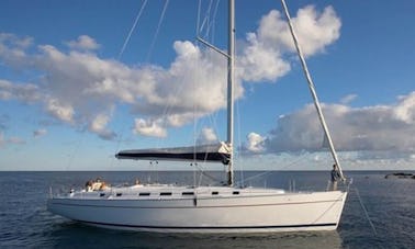 Charter a 10 person Beneteau Cyclades Sailing Yacht in Alimos, Greece