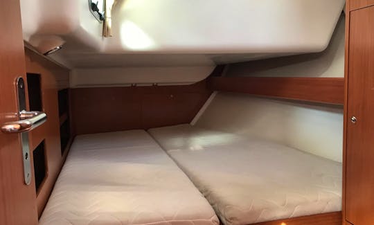 Charter a 10 person Beneteau Cyclades Sailing Yacht in Alimos, Greece