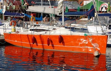 "Cobra 33" Cruising Monohull Charter in Giżycko