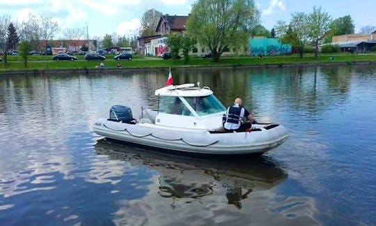 Enjoy Powerboat Lessons in Elbląg, Poland