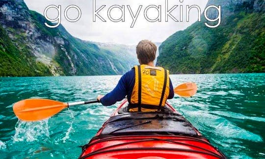 Amazing Kayaking Adventure for 2 People in Valle de Bravo, Mexico