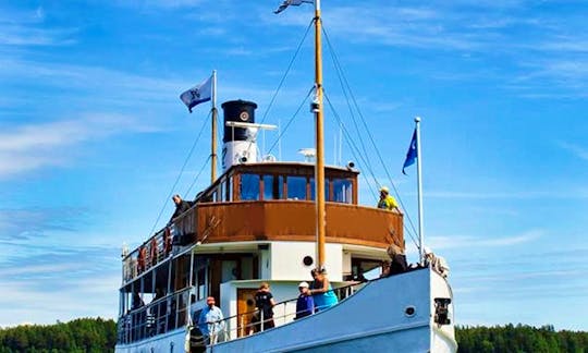 Runeberg Cruising Tour in Porvoo