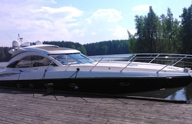Charter 54' Sunseeker Camargue Motor Yacht in Tampere, Finland