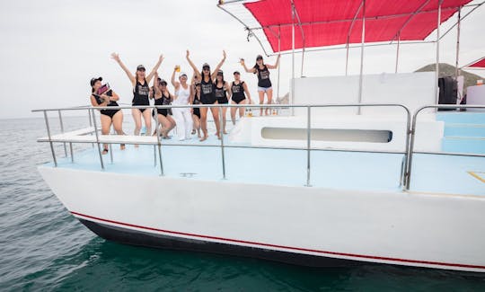 3-Hours Private Power Catamaran Tour in Cabo San Lucas, Mexico