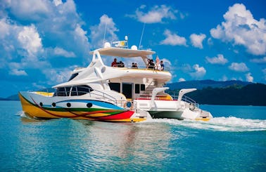 Sea Falcon Power Catamaran Charter in Jalan Persiaran Putra