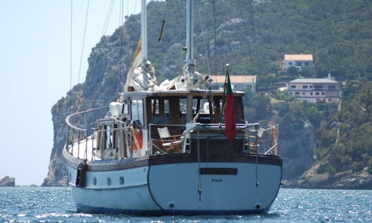 Classic 55' wooden motorsailor from Lisbon