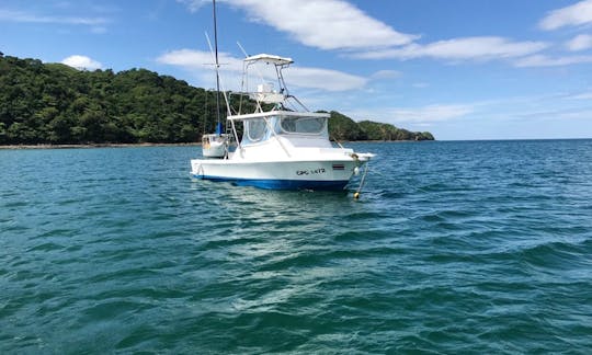 Charter de pesca deportiva de 30 pies para 6 personas en la provincia de Guanacaste