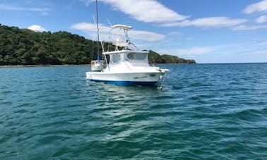 Charter de pesca deportiva de 30 pies para 6 personas en la provincia de Guanacaste