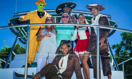 53' Hatteras All-Inclusive Yacht Charter (Playa del Carmen)