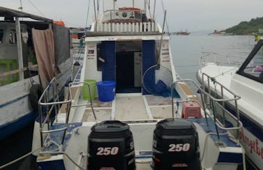 Komodo, Indonesia Fishing Trip on a Cuddy Cabin for up to 5 person!
