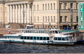 Luxury Ship Chartering  in Sankt-Peterburg