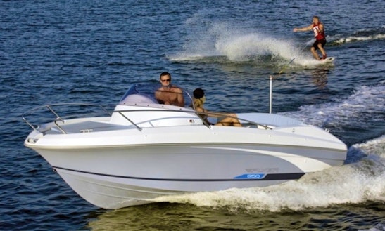 Rent Beneteau Flyer 650 Sd Powerboat In Torroella De Montgrí