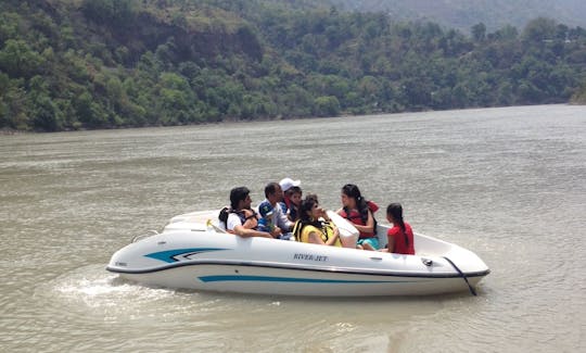 Charter a Inboard Propulsion in Suni, Himachal Pradesh