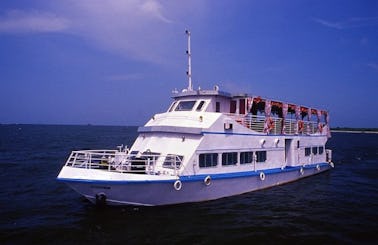 50 Person Boat Cruise in Kochi