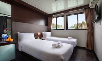 Enjoy Halong bay 2 days 1 night with Luxury Services