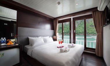 Discovery Halong bay in 3 Days/2 Nights on Luxury cruise