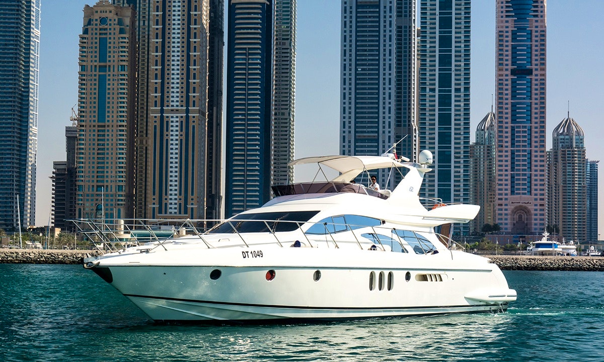 buy luxury yacht in dubai