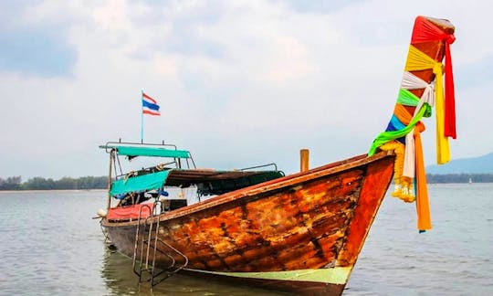 Long Tail Boat for Rent in Tambon Mai Fat