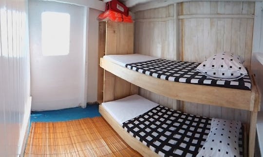 Twin bunk