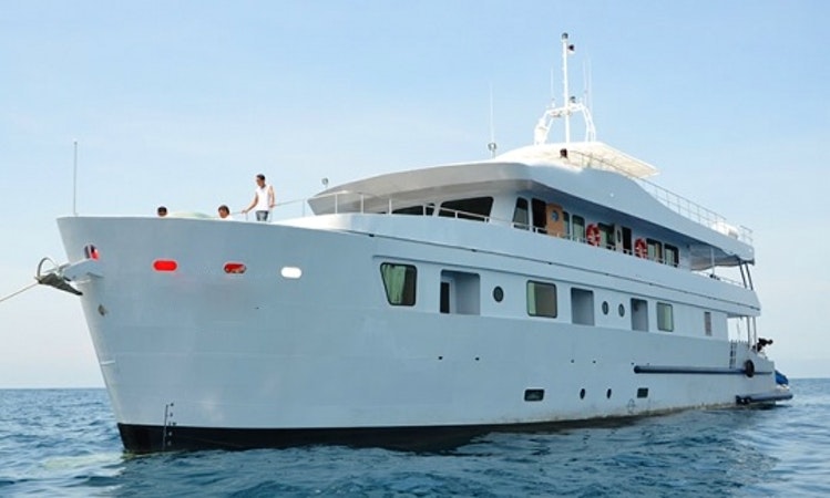 Enjoy Liveaboard Diving Trips In Phuket Thailand Getmyboat Enjoy Liveaboard Diving Trips In Phuket Thailand Getmyboat
