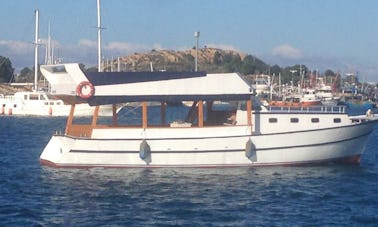 Charter a Motor Yacht in Izmir, Turkey