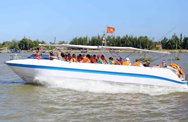 Charter a 36 People Boat in Thành phố Hội An, Vietnam