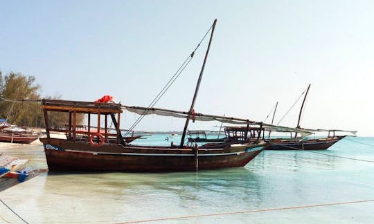 Barco Dhow à vela na Ilha de Zanzibar para 15 pessoas!