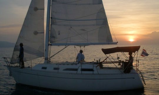 30' Classic Sailing Cruiser  in Ko Samui