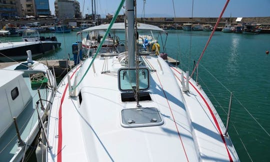 Charter Oceanis 36 Sailing Yacht in Crete, Greece