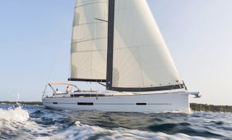 Dufour 520 Grand Large "Greenleaf" Sailing Monohull rental in Portisco