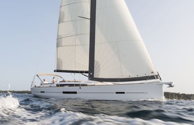 Dufour 520 Grand Large "Greenleaf" Sailing Monohull rental in Portisco