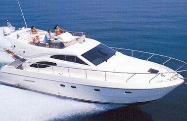 11 Person Ferretti 430 Motor Yacht Charter in Marbella, Andalucía